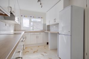 Kitchen/Breakfast Room- click for photo gallery